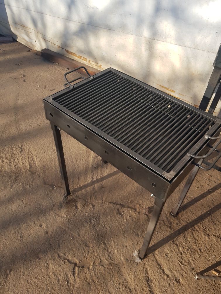 Gratar gradina picnic cu spite rotative 60x40x10x3