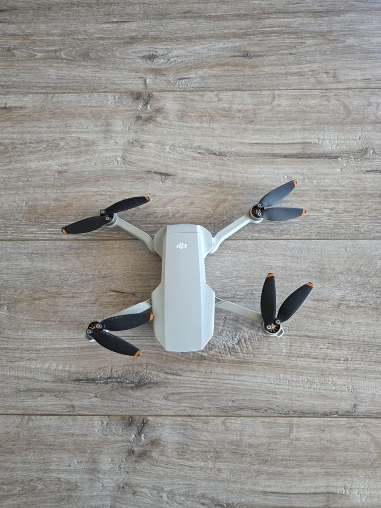 Dji mini 2 fly more combo