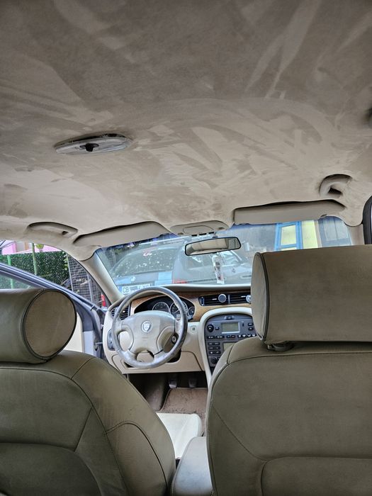 Тапицерски авто услуги