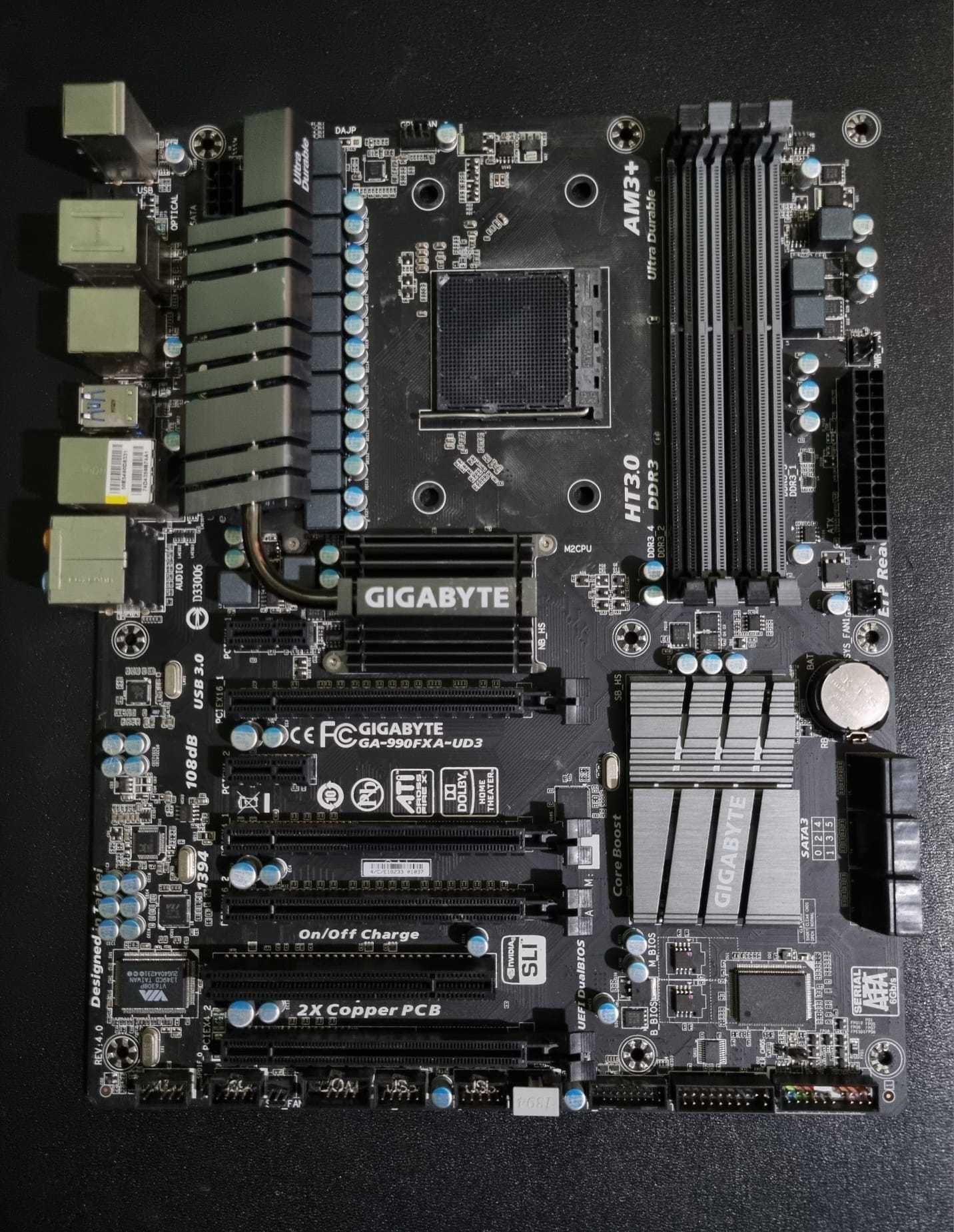 Placa de baza GIGABYTE GA-990FXA-UD3   AM3+ FX