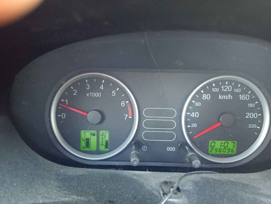 Vând Ford Fiesta 1.3 benzină+gpl