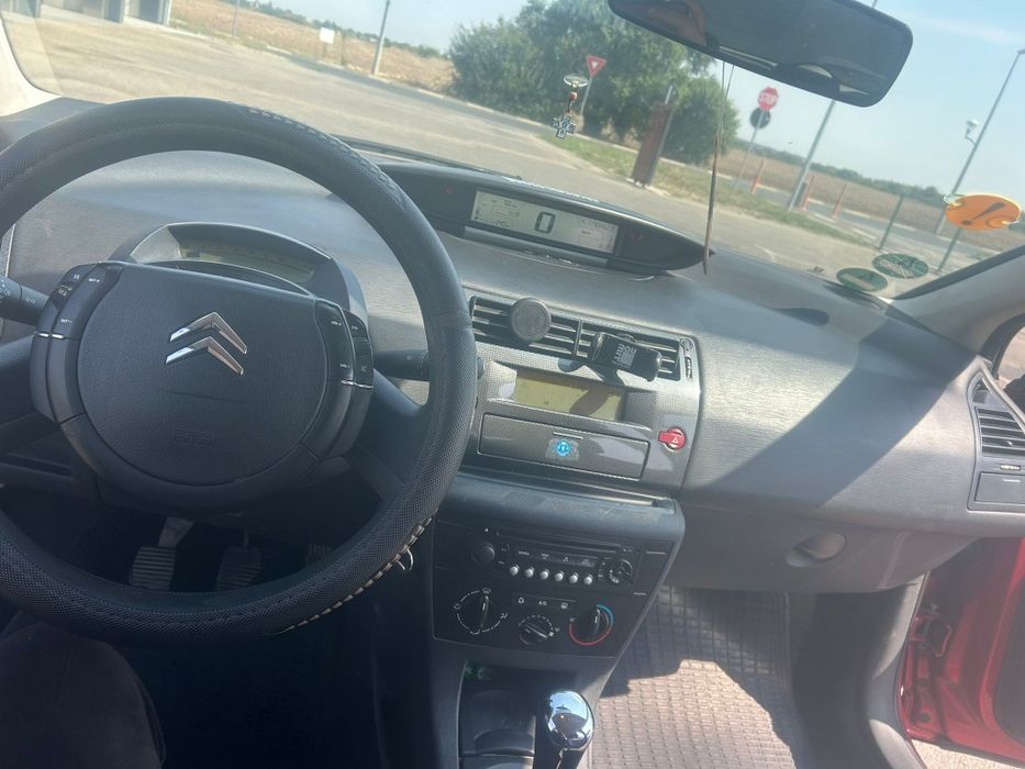 Vând citroen C4 cu fiscal, asigurare și ITP valabil