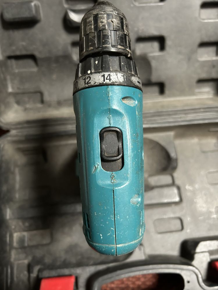 Винтоверт Makita 6280D + зарядно устройство и куфар