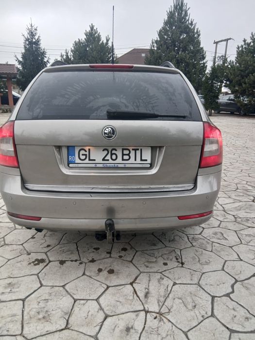 Vând Skoda Octavia 2