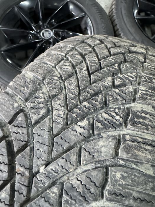 Jante Skoda 17” + anvelope de iarna Bridgestone