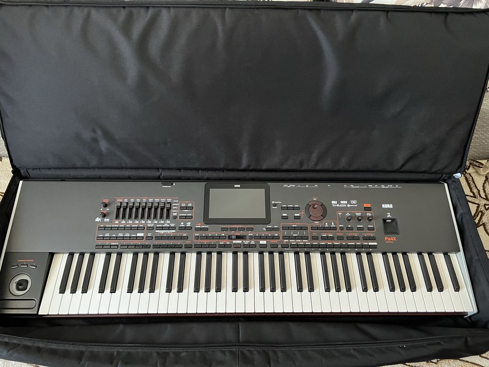 Korg Pa4X Oriental 76 clape + husa