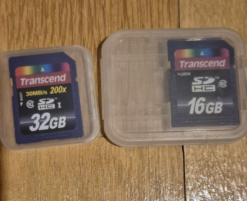 Vând  Vând aparat foto Panasonic Lumix DMC G80 M