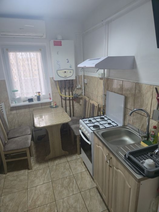 Apartament spatios 2 camere et 3 Panselelor nr.1