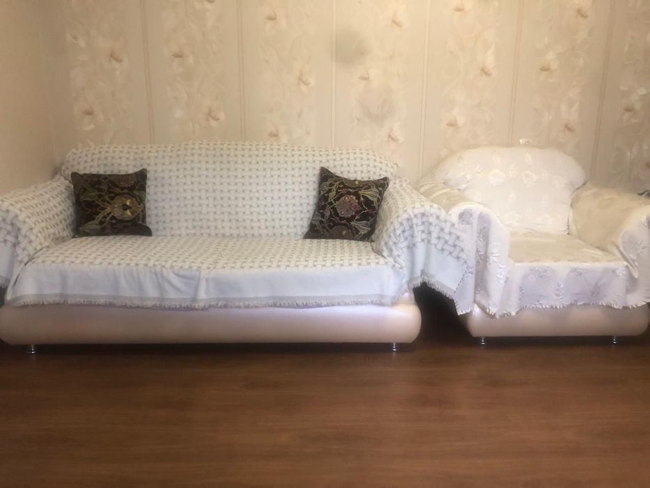 Диван с креслами