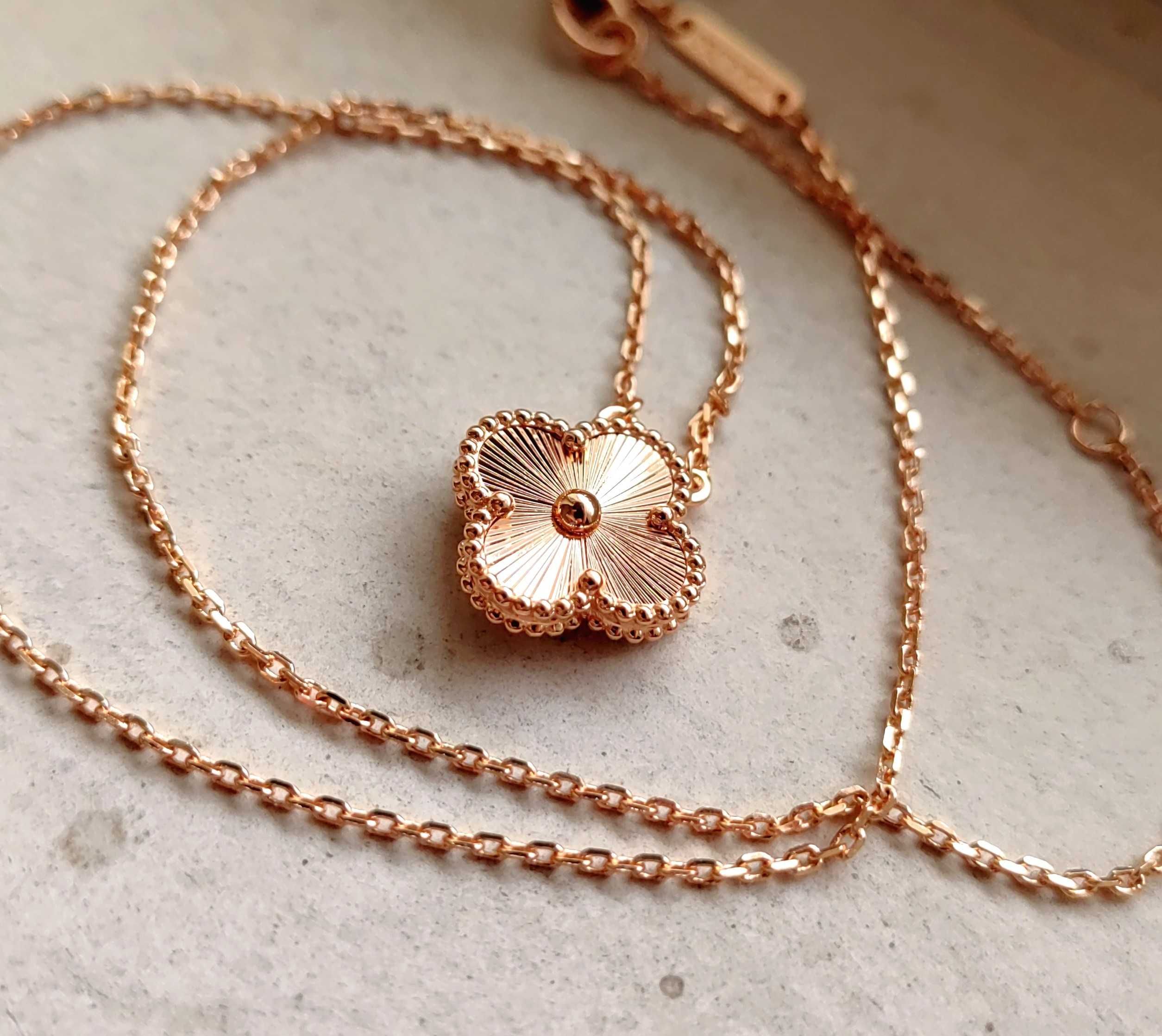 Дамско колие с детелина от бяло злато - Van Cleef & Arpels VCA