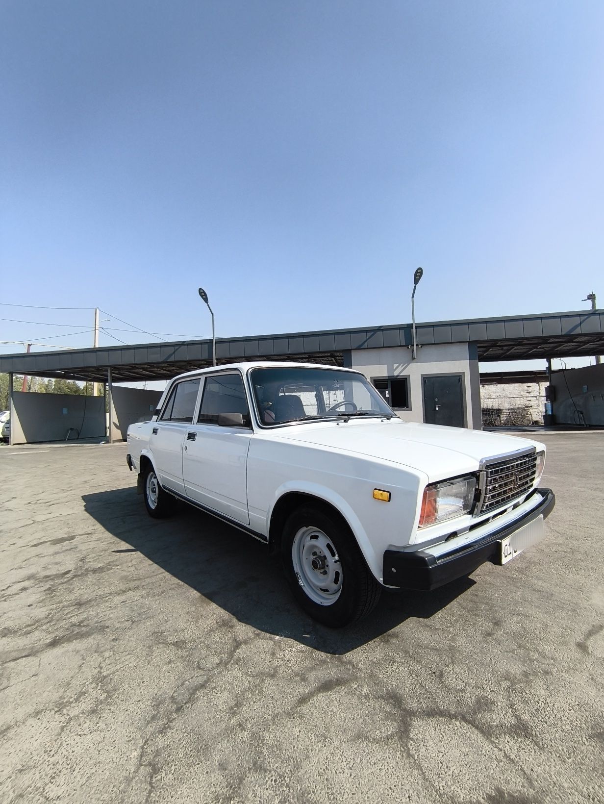 Vaz Lada 2107 sotiladi