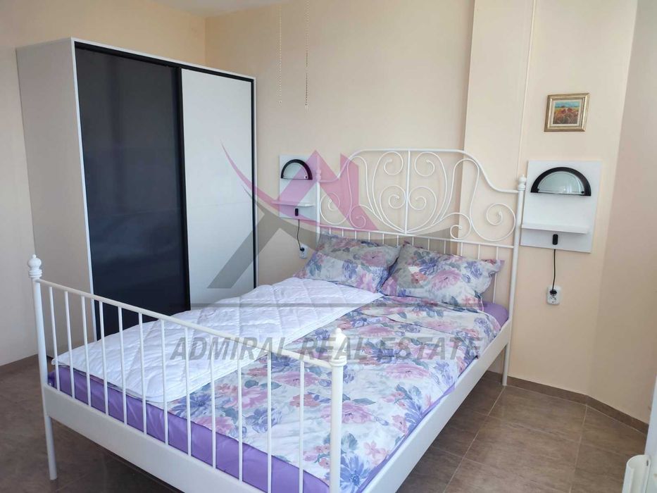 Дава се под наем Тристаен апартамент в Варна, Център - 80 кв.м за 700 € - Снимка #3