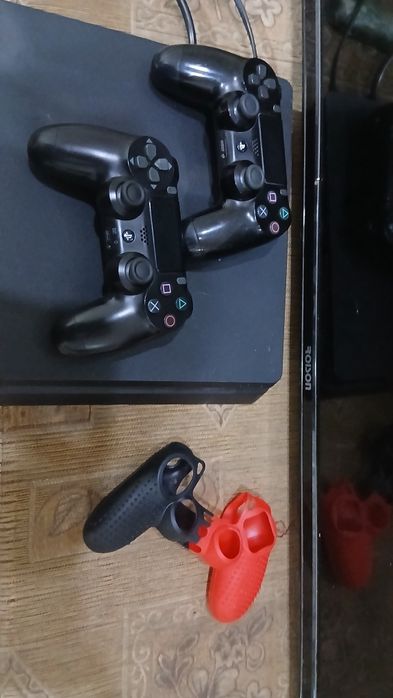 PlayStation 4 slim 500GB