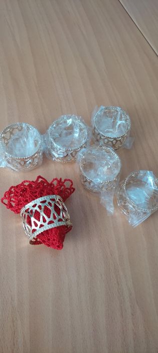 Комплект 6 пръстени за салфетки* Златист цвят* С филигран* Нови