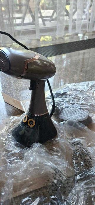 Fier de calcat cu abur Russell Hobbs 1800W