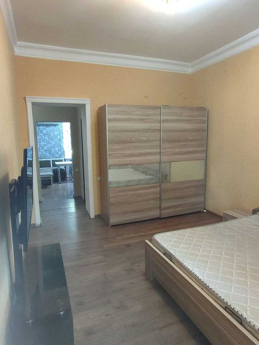 СРОЧНО ! аллея Гагарина 2/3/4 Высокопотолочка