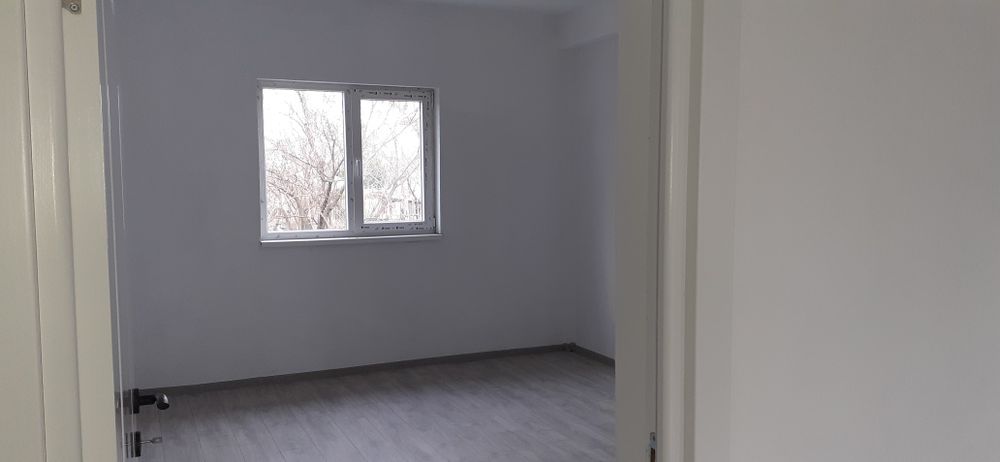 Proprietar-vand casa, zona Craiova, Str. Plaiul Vulcanesti.