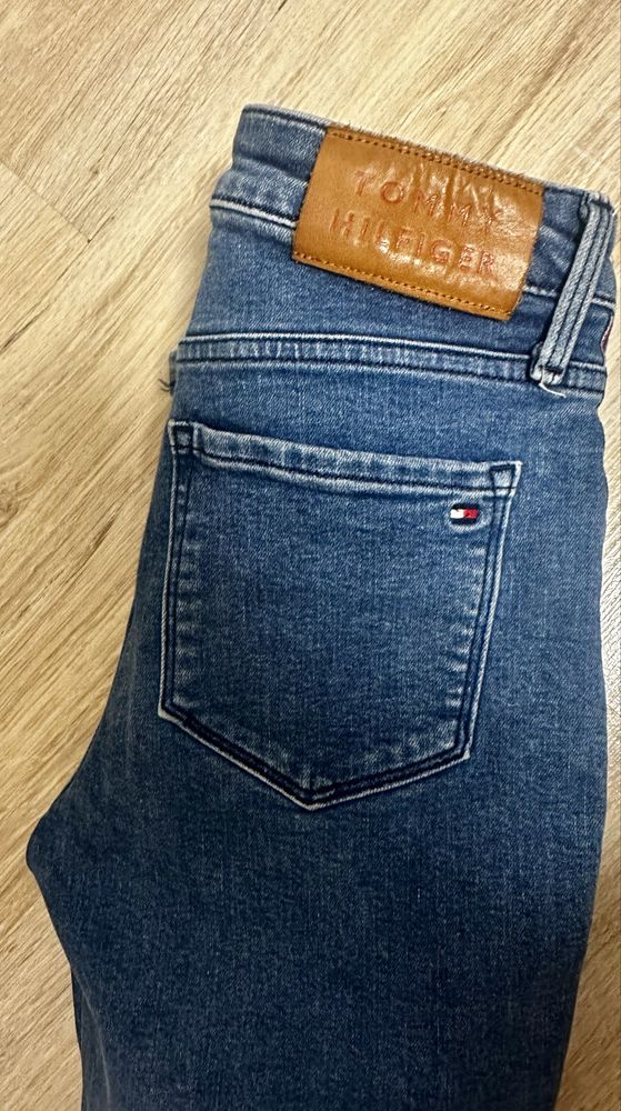 Дънки Tommy Hillfiger
