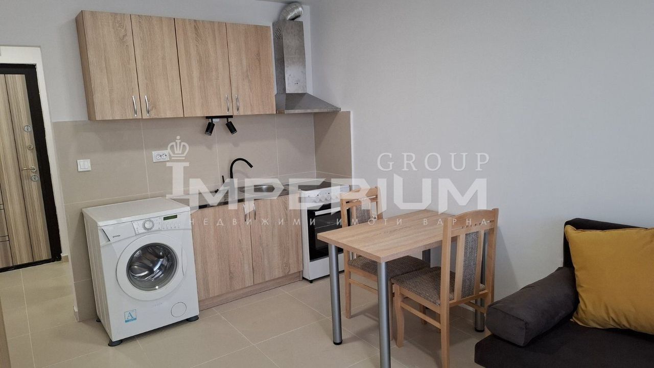 Дава се под наем Едностаен апартамент в Варна, Виница - 30 кв.м за 280.5 € - Снимка #1