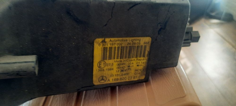 Mercedes A-class w169 - оригинални фаровв , фар