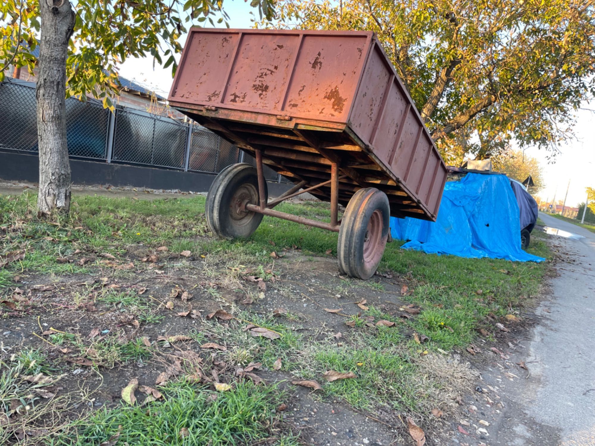 Remorcă pentru tractor