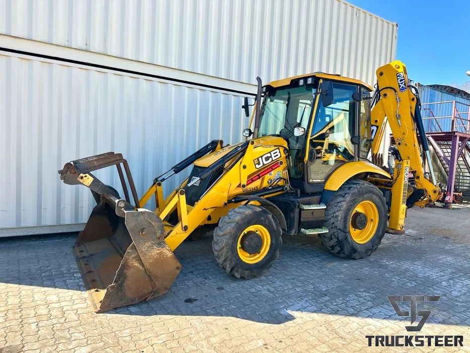 JCB 3CX Plus Avans leasing de la 15% JCB 3CX 4.271h 110CP 4x4 JoyStick 2021