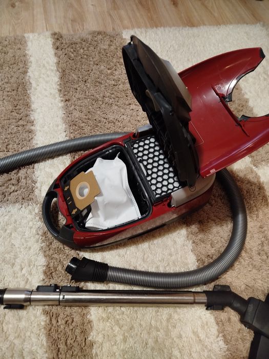 Прахосмукачка Miele s5