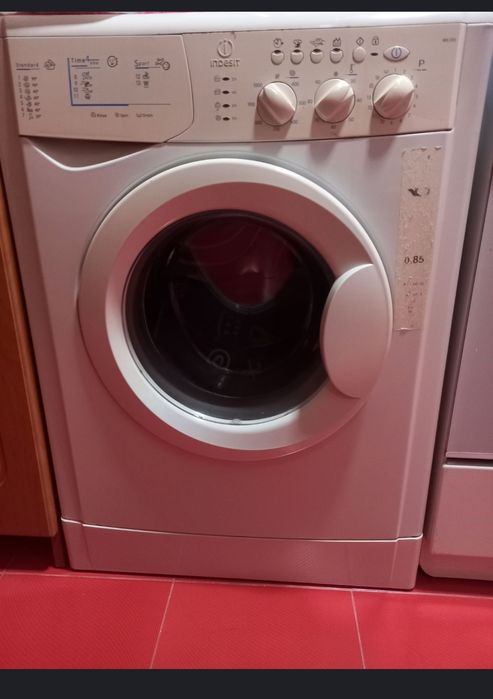 Стиральная машина INDESIT 5,5 кг