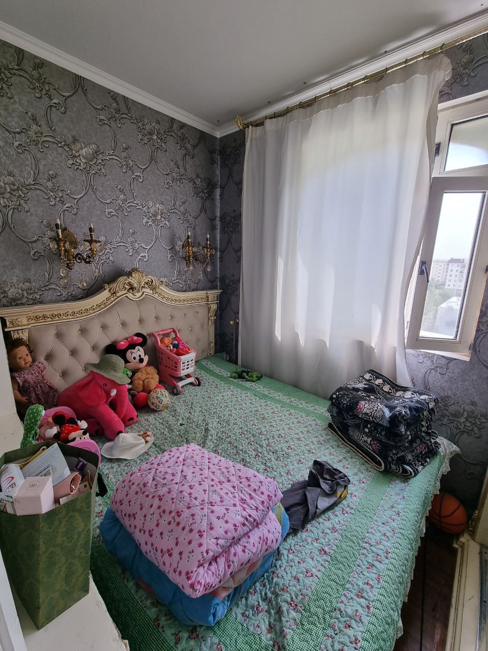 Срочно продаётся 1² комнатная квартира Сергели 5