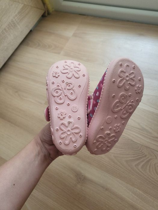 Чисто нови обувки колев и колев