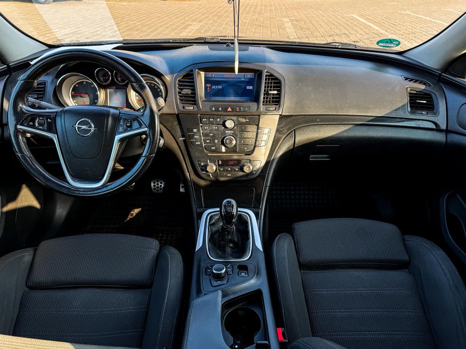 Opel insignia 2.0 tdi  2010 E5