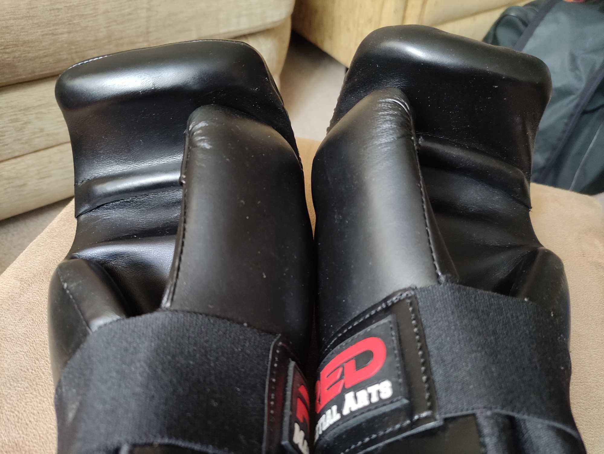 RED Martial Arts Спаринг ръкавици XL, черни, кожени