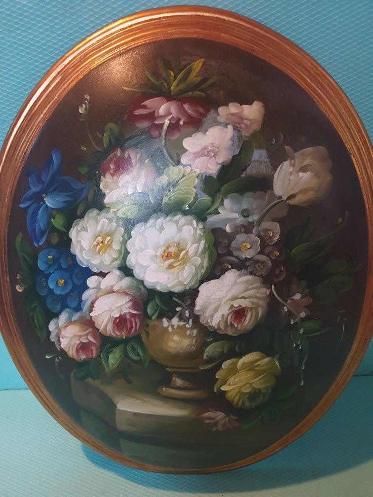 tablou cu flori oval pictat în ulei