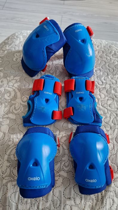 Set de 3 protecții genunchiere, cotiere și încheieturi