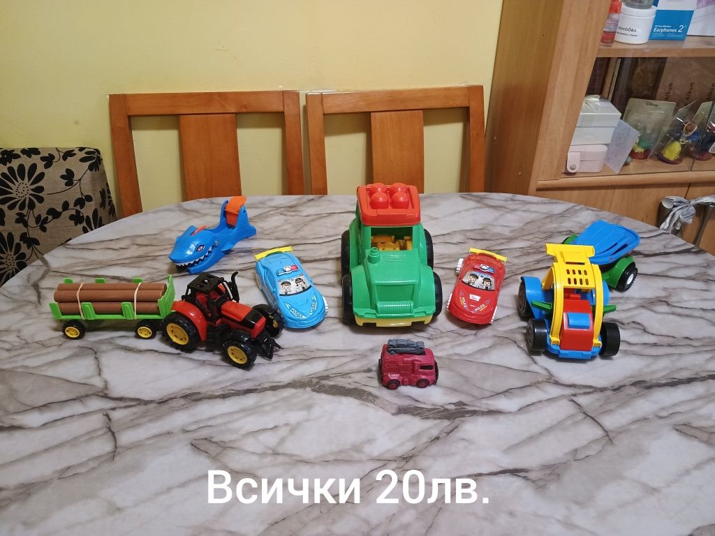 Бебешки играчки -музикални и интерактивни