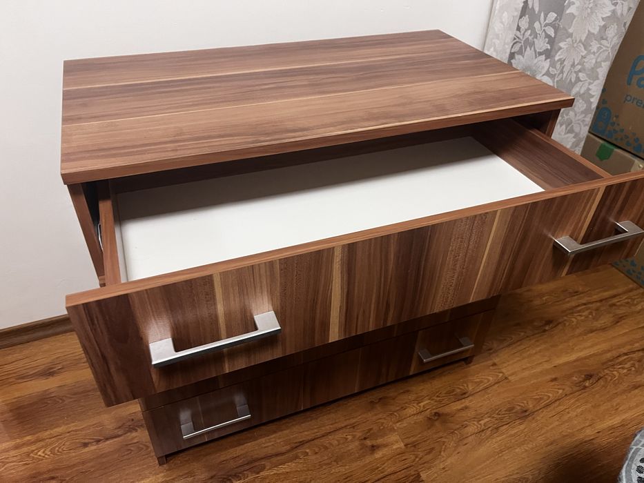 Диван , Ракла , Скрин с 4 чекмеджета