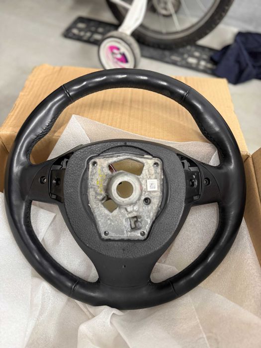 Употребяван волан от БМВ Ф01