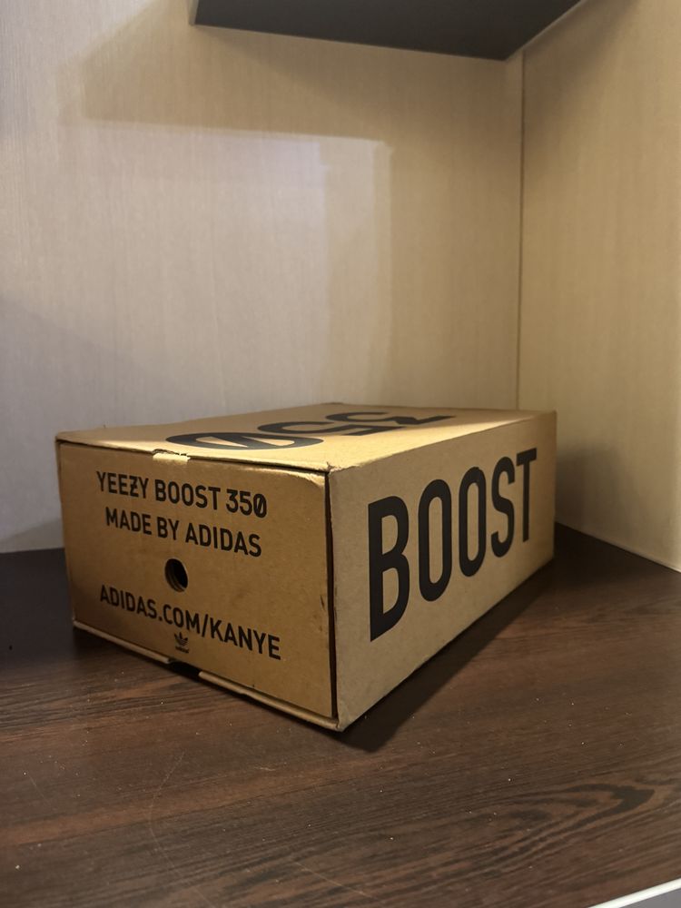 Adidas Yeezy boost 350 “Zebra”
