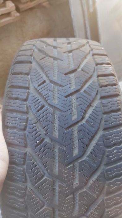 Зимни гуми на един сезон