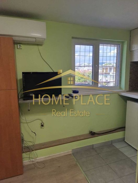 Дава се под наем Едностаен апартамент в Варна, Център - 12 кв.м за 306 € - Снимка #2