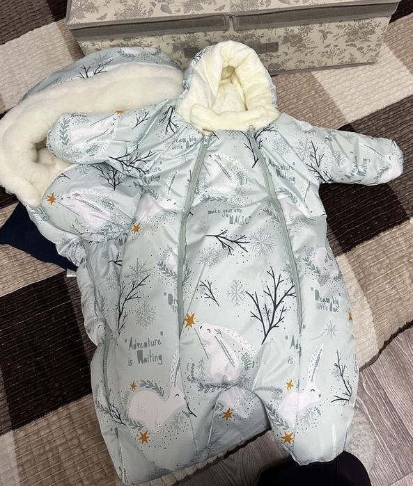 Продам комплект конверт и комбинезон