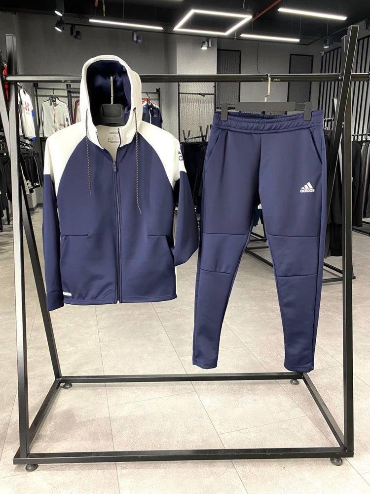 Мъжки екипи Nike Adidas