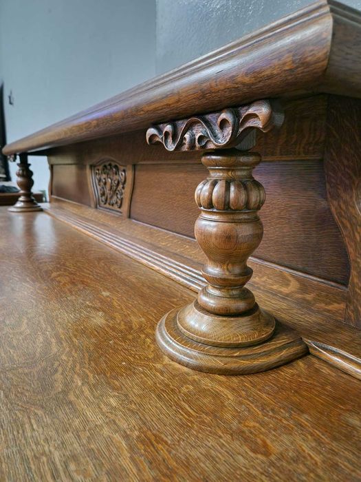 Уникално красив контрабюфет дресоар