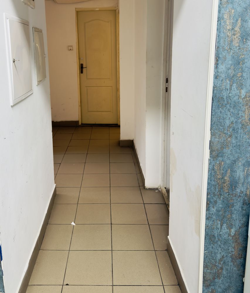 Afacere  la cheie casa de amanet si service gsm