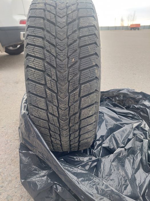 Продааеться шины.