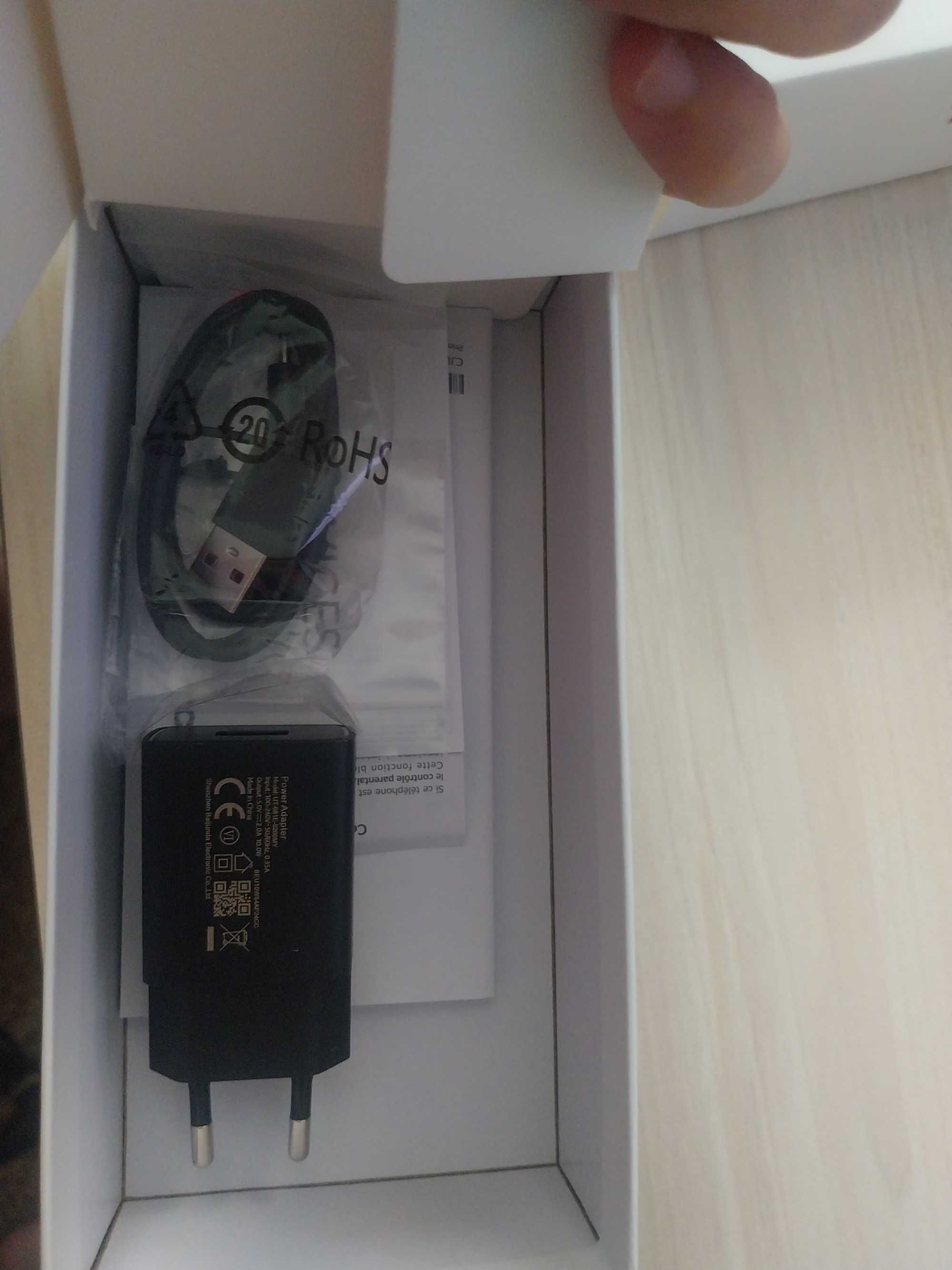 smartphone TCL 505,нов телефон