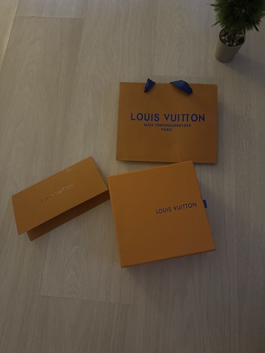 Curea Louis Vuitton