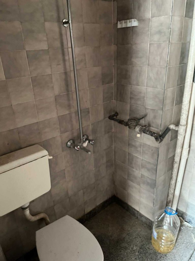 Продава се Тристаен апартамент в Димитровград - 68 кв.м за 458 €/кв.м - Снимка #2