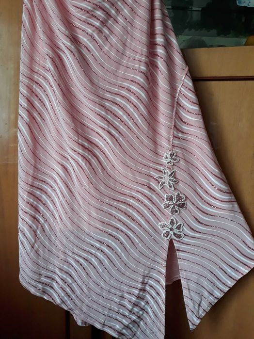 Rochie de ocazie roz cu putin sclipici