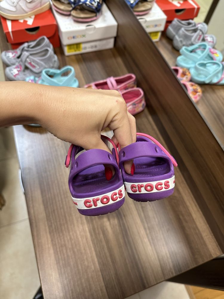 Сандали Crocs C8